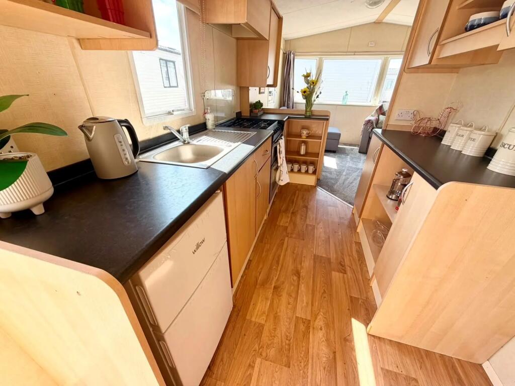 2010 ABI Vista, New Beach Holiday Park, Dymchurch, Romney Marsh, Kent, TN29 0JX - View 4