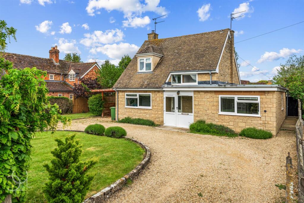 Main image of property: Wormington, Broadway