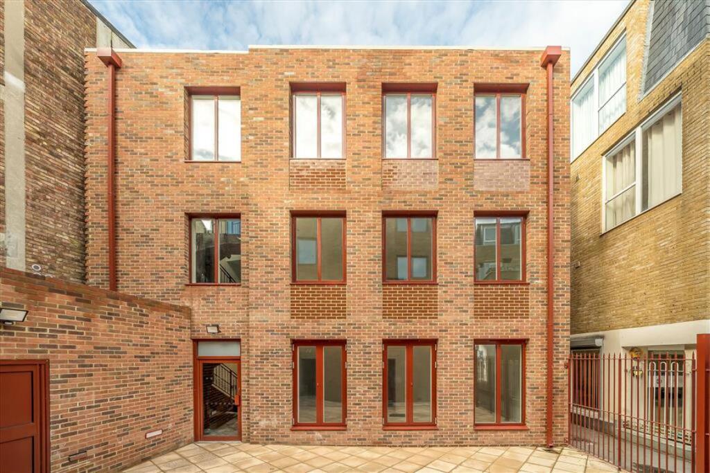 Main image of property: Greenwich High Road, Greenwich