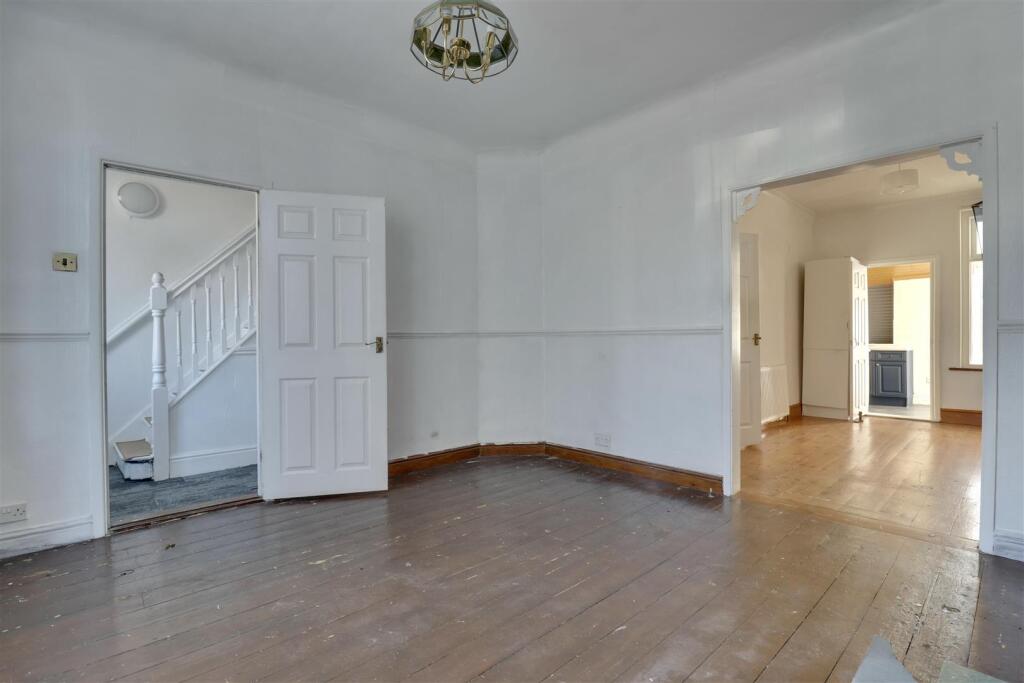 House in Portsmouth - View 2