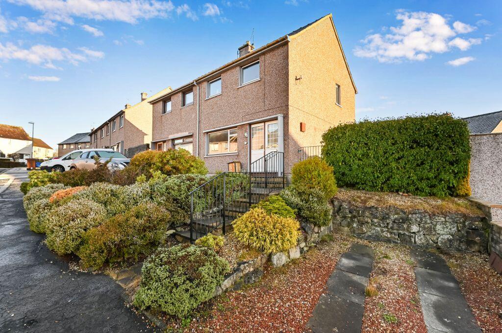 Main image of property: 4 Glass Place, Winchburgh, EH52 6SG