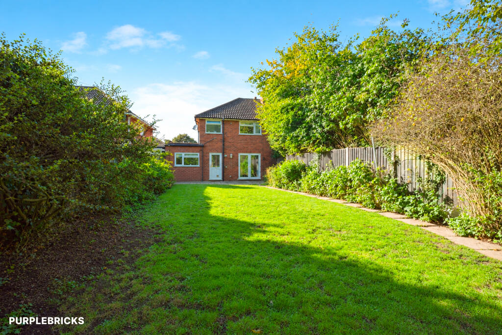 House in South Staffordshire, Wombourne - View 3