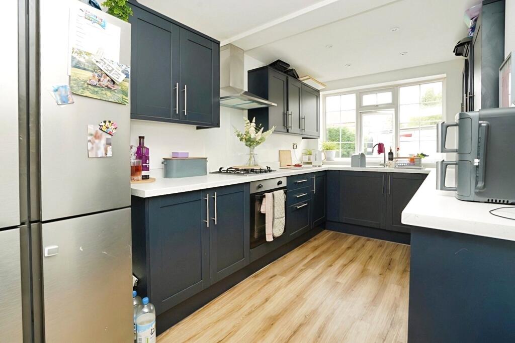 Lodge Farm Lane, Arnold, Nottingham, Nottinghamshire, NG5 photo 5