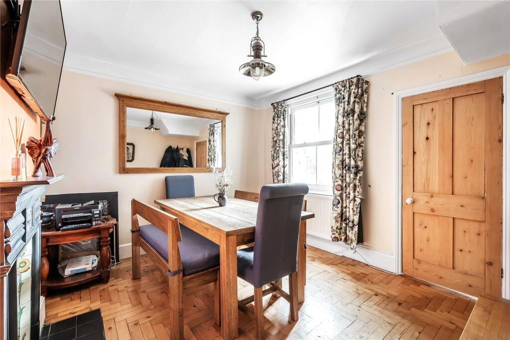 House in Sevenoaks - More