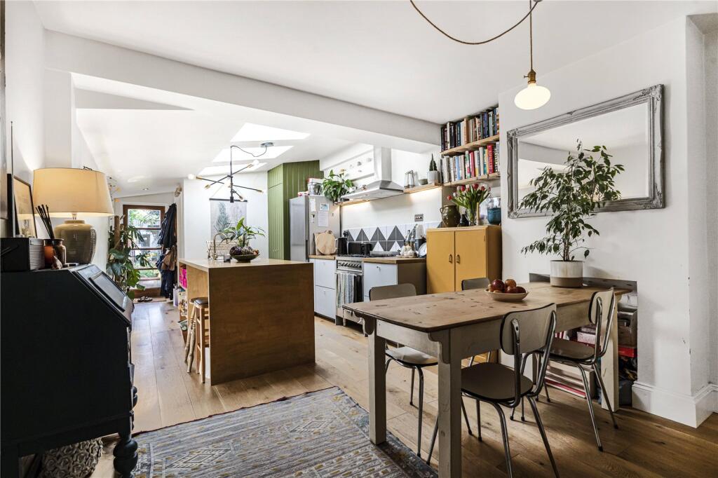House in Oxford - View 2