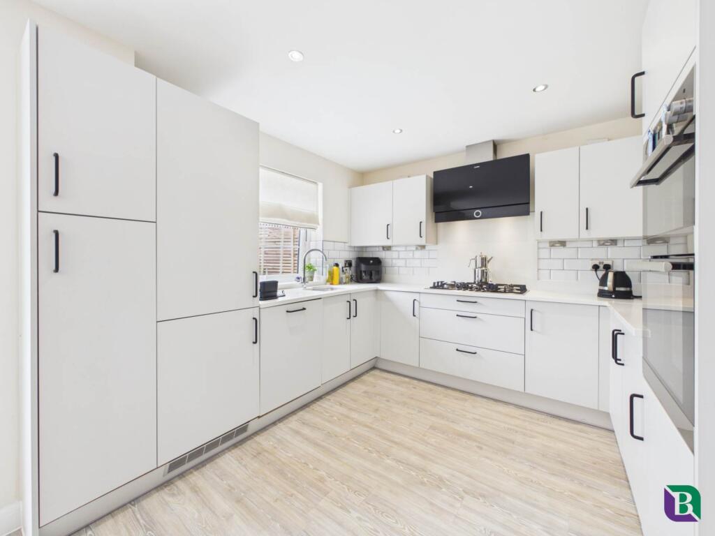 House in Milton Keynes, Eaton Leys, Bletchley and Fenny Stratford - View 5