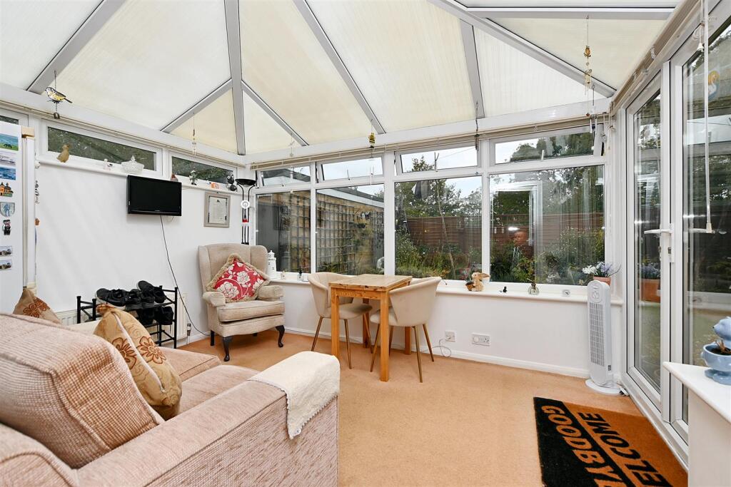 Tolkien Road, Eastbourne photo 5