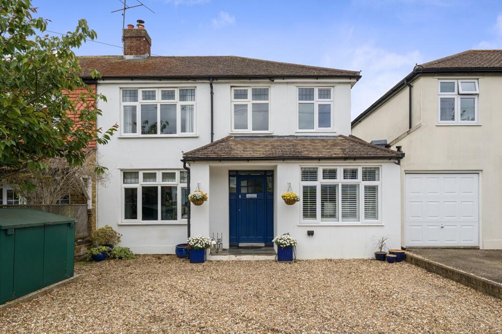 House in Elmbridge, Molesey