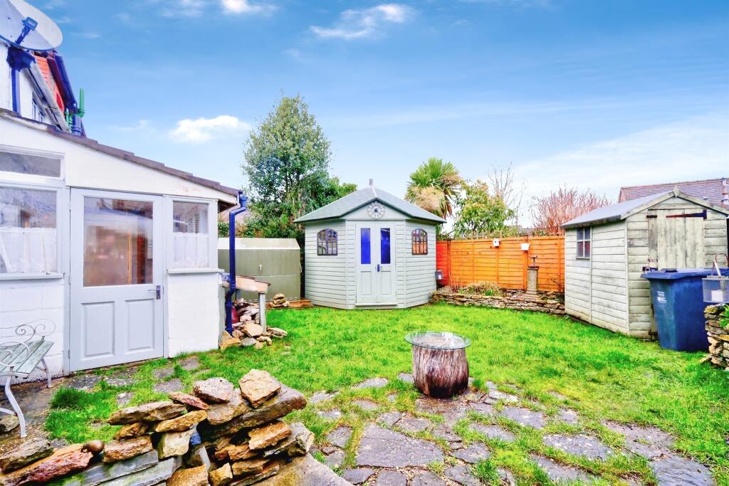 Additional image 6 of High Street, Henstridge, Templecombe