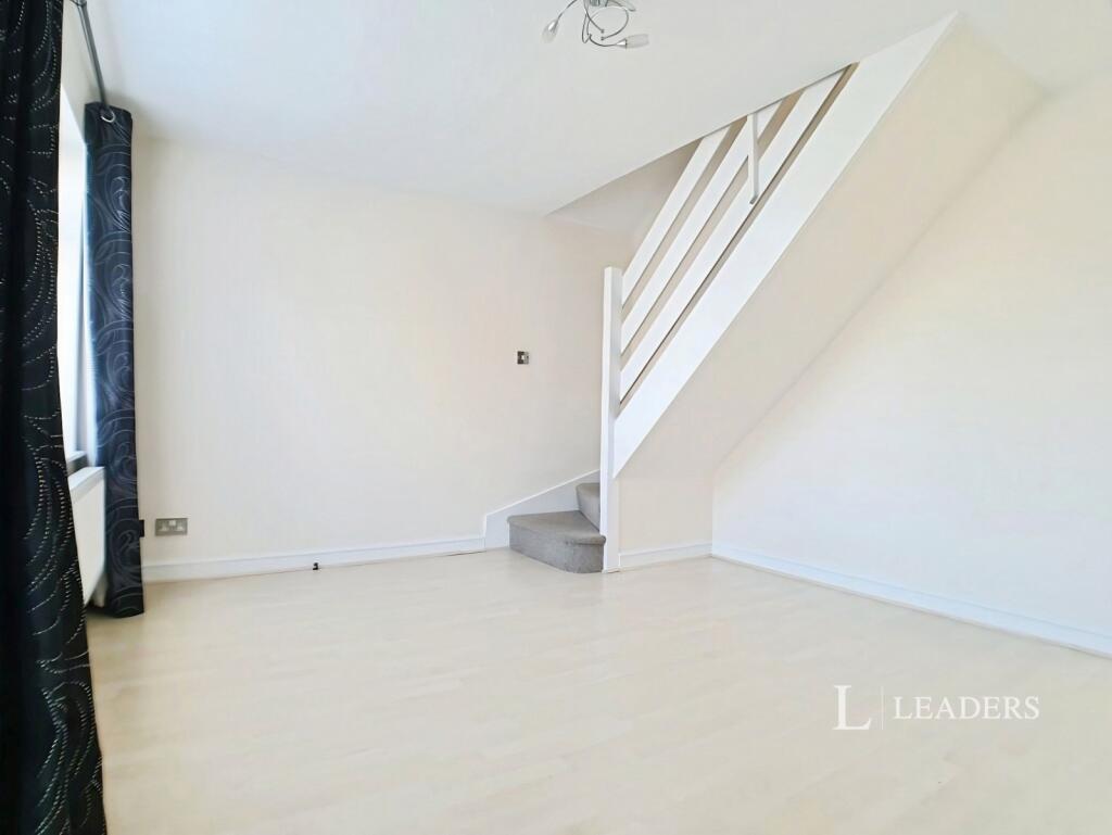 House in Peterborough - View 2