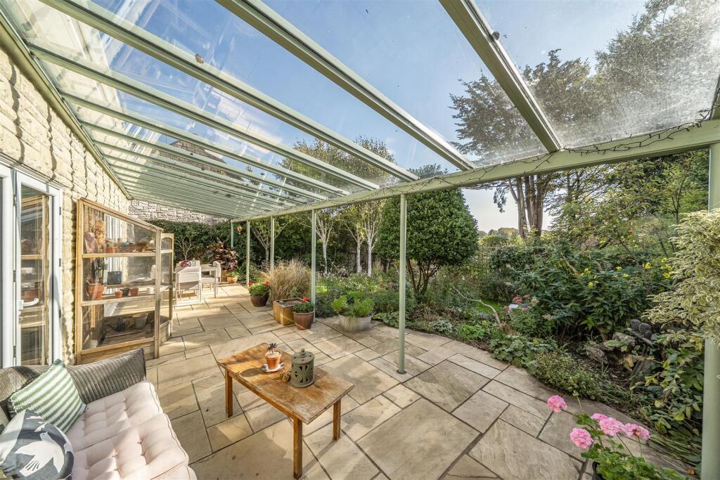 House in Dorchester - View 4