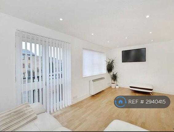 Main image of property: Observatory Mews, London, E14