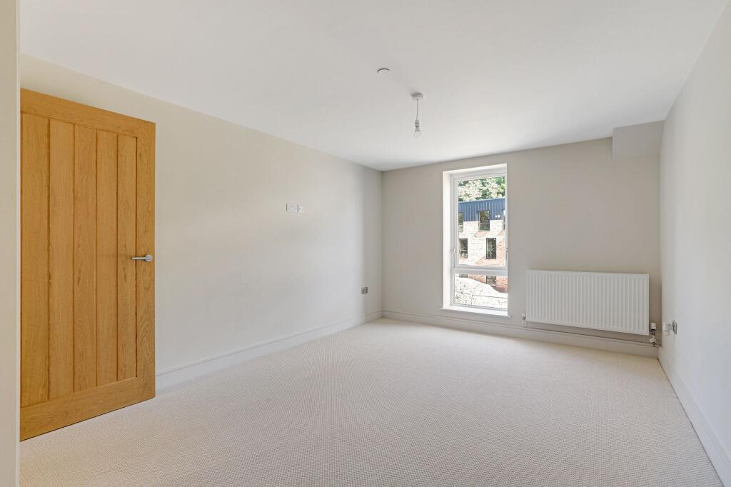 Apartment in Mansfield, Nottinghamshire - More