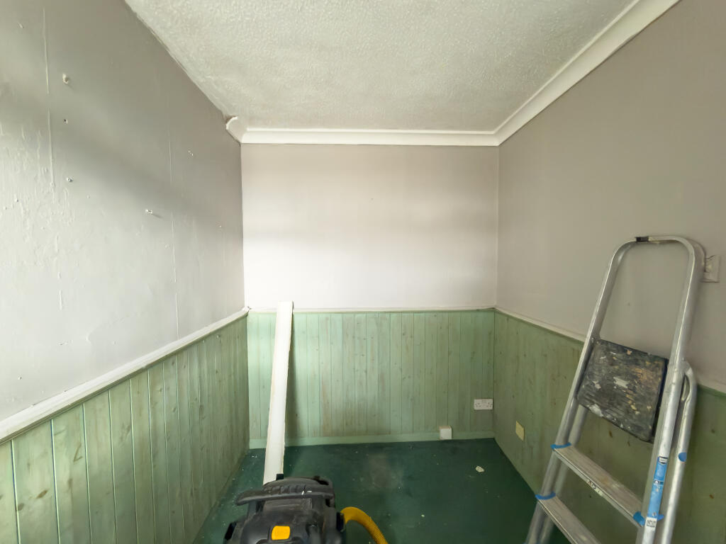 Apartment in Sunderland, Washington - View 5
