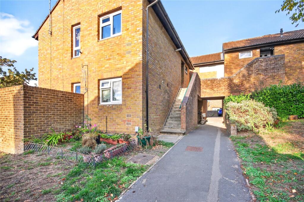 Main image of property: Inchwood, Bracknell, Berkshire, RG12