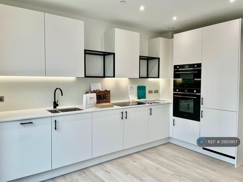 Main image of property: Willowbrook House, London, N4