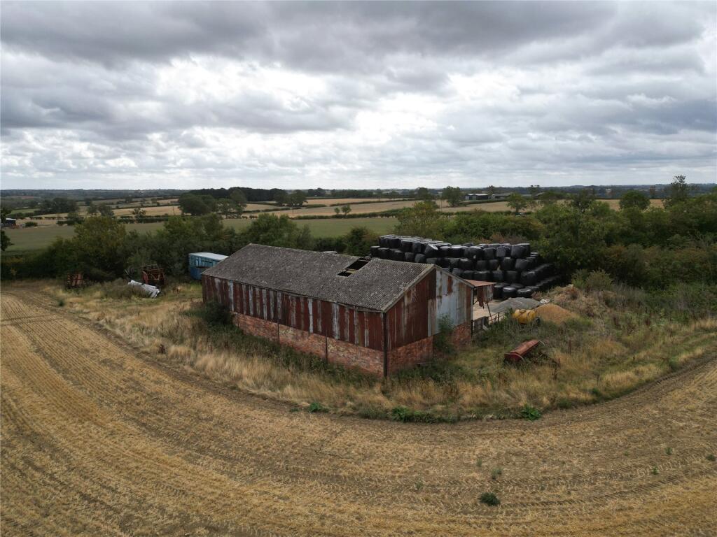 Barn Conversion, Scaldwell Road, Brixworth, Northamptonshire, NN6 - View 5