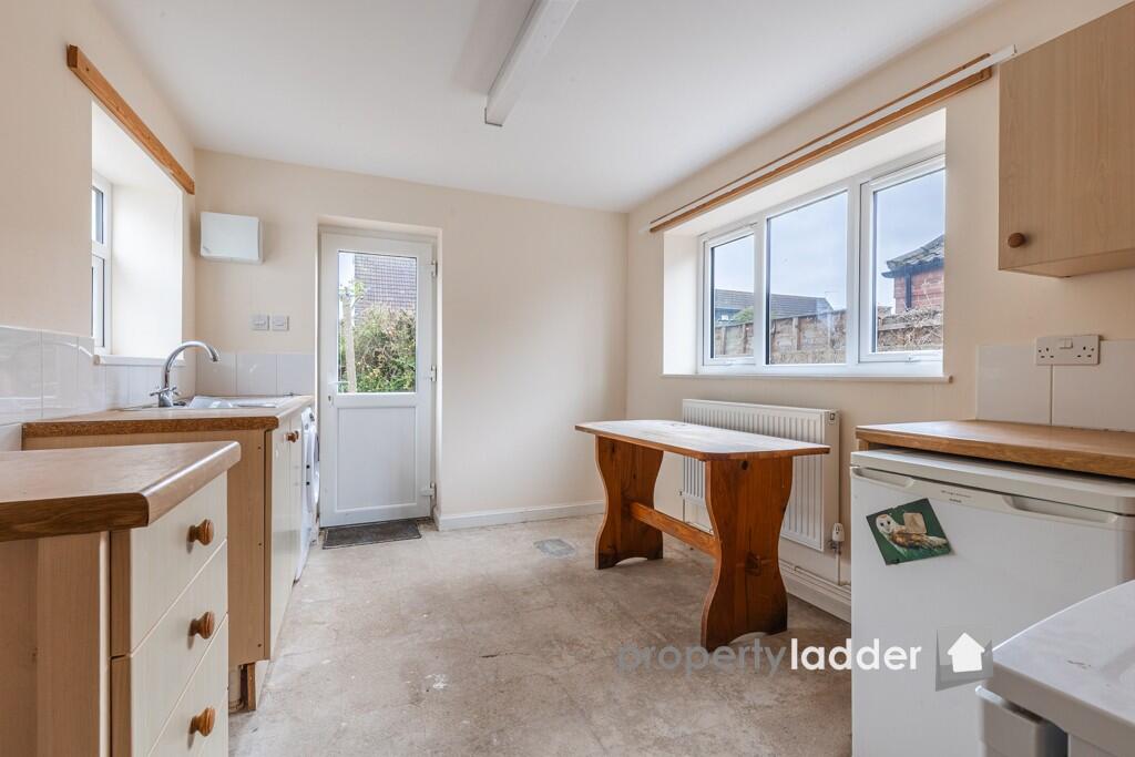 Marshall Close, Spixworth, NR10 photo 4