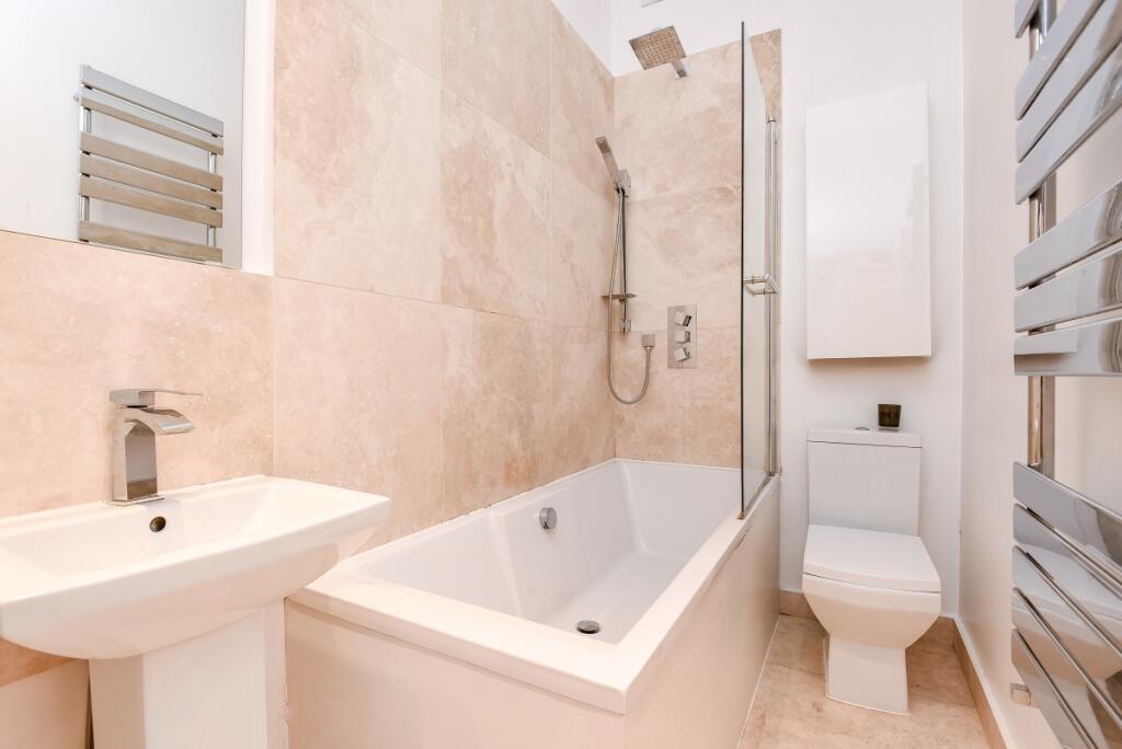 Apartment in London - View 5