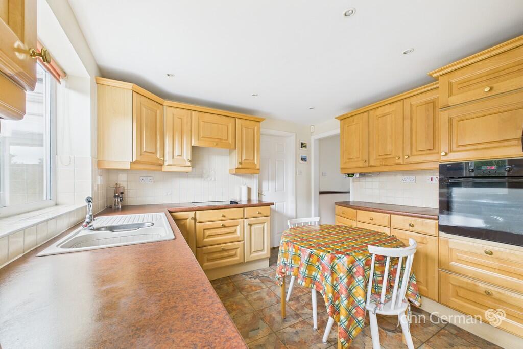 6, Premier Avenue, Ashbourne photo 2