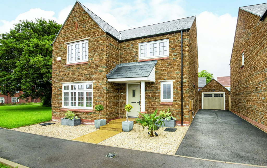 4-bed detached on Tyrrell Road, Banbury, £530,000