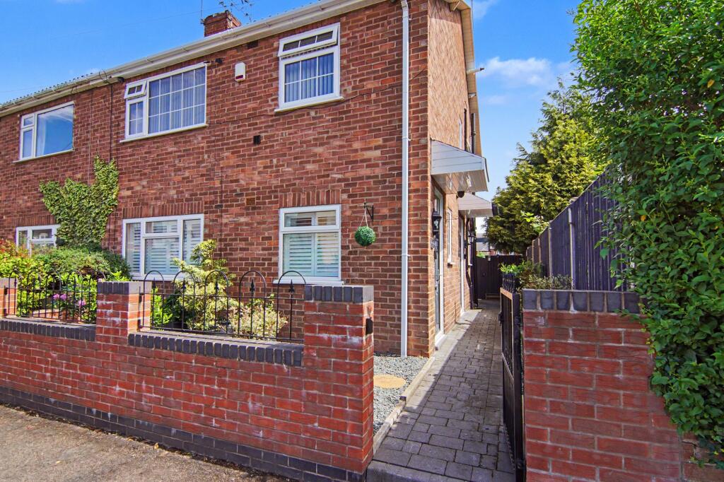 2-bed flat on Clarendon Street, Coventry, CV5, £165,000
