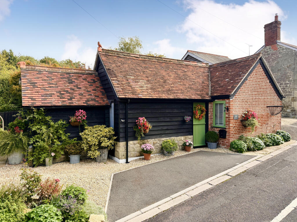 Main image of property: Yeatmans Lane, Shaftesbury, SP7 8LR