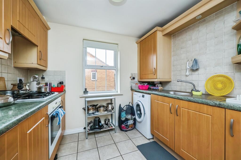 Apartment in Ashfield, Hucknall - View 3