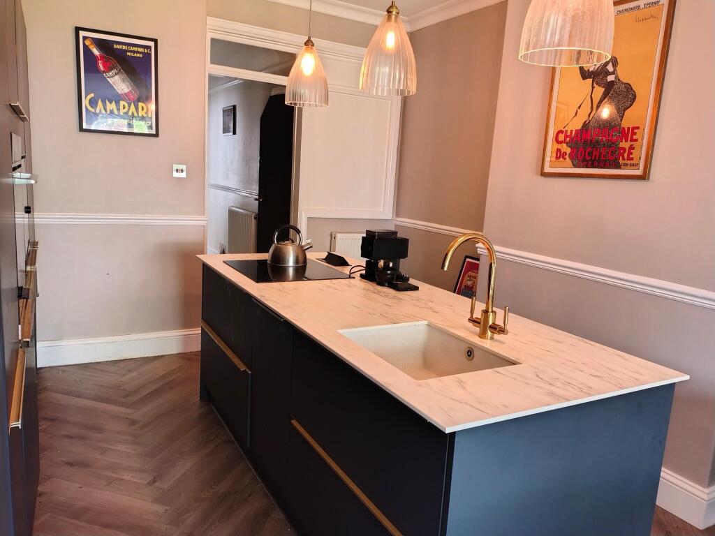 Apartment in Cardiff, Penylan - View 4