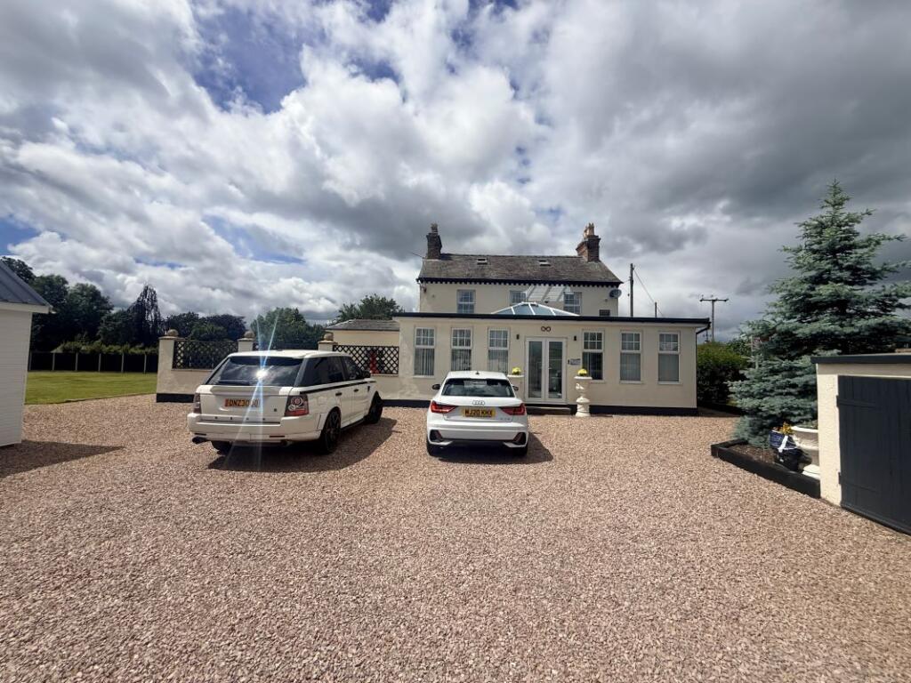 Main image of property: Yew Tree, Morton, Oswestry, Shropshire, SY10 8AH