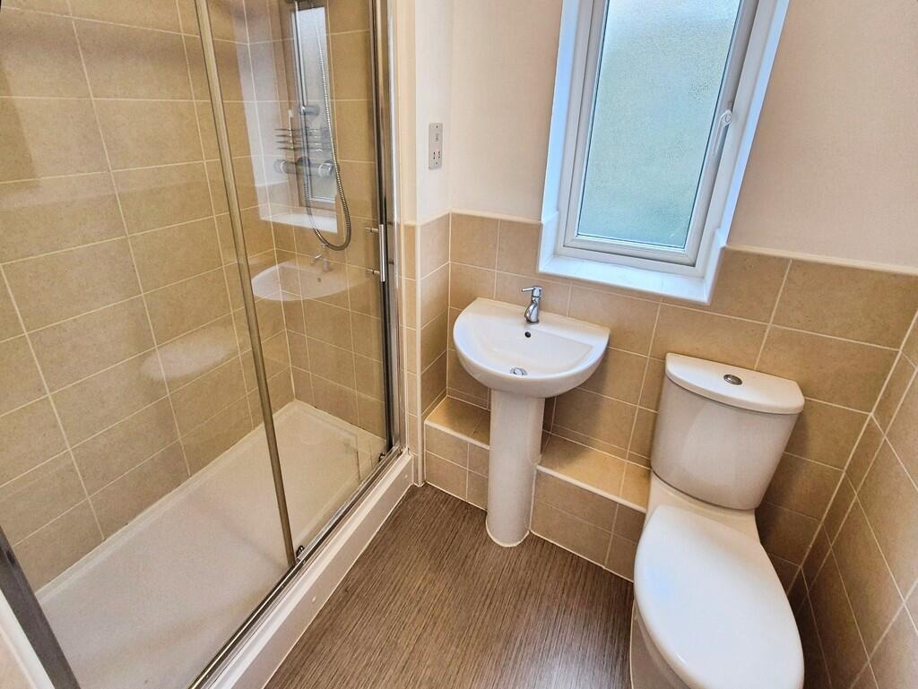 Apartment in Basingstoke and Deane, Basingstoke - More