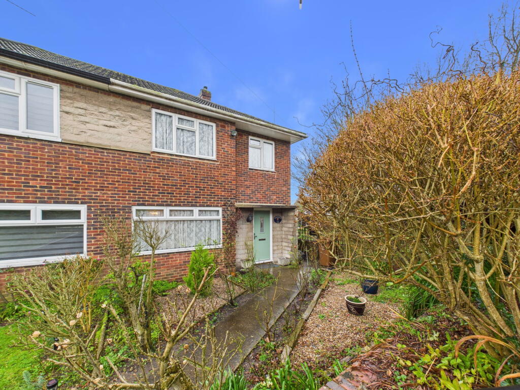 Main image of property: Gravesend Road, Strood