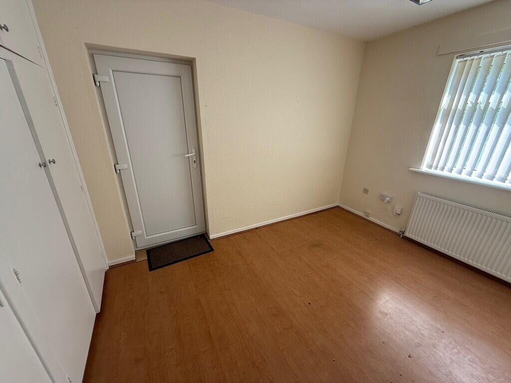 Westwood Drive, Bourne photo 4