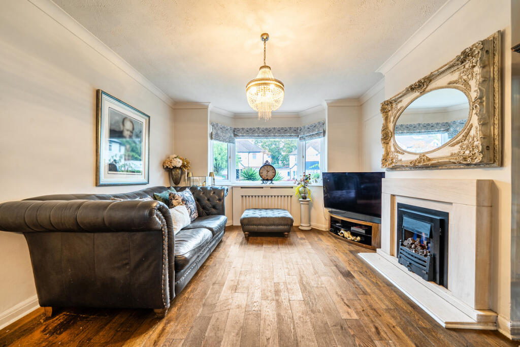 Whitehall Road, Bromley, BR2 photo 2