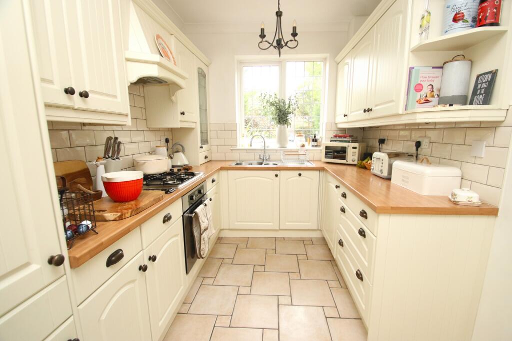 House in London - View 5