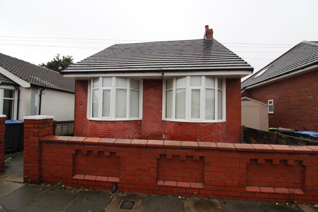 Main image of property: 31 Harcourt Road, Blackpool, Lancashire FY4 3ET