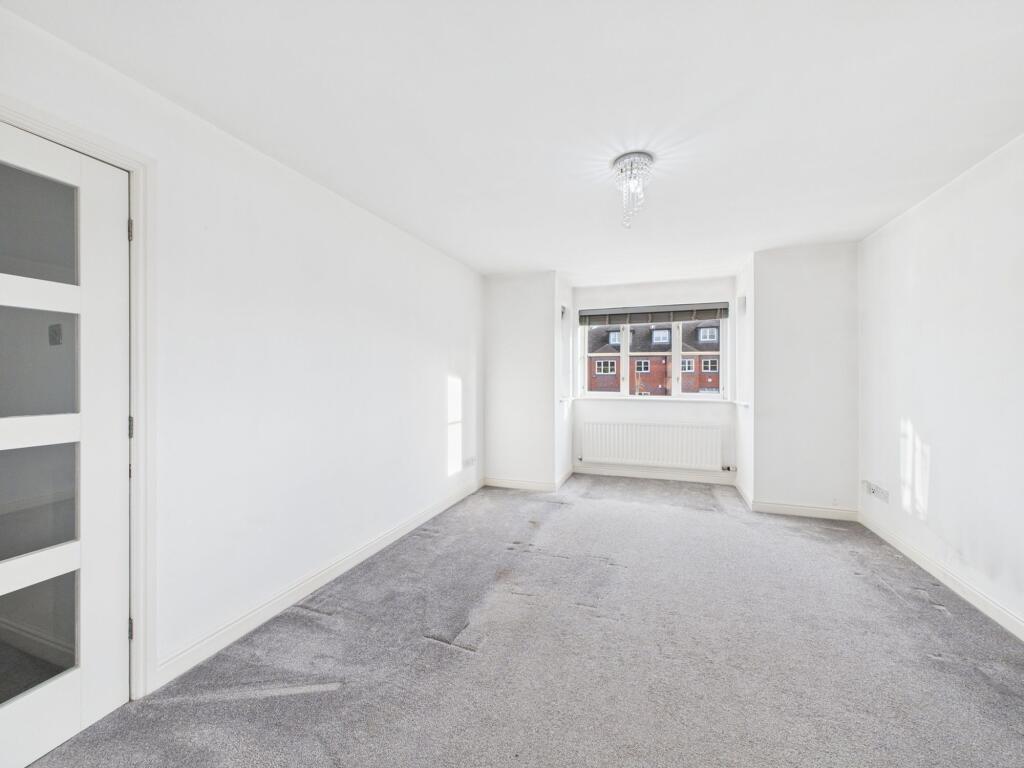 Apartment in Chester - View 3