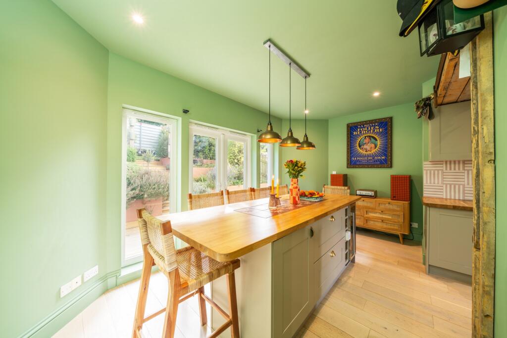 House in Dundee - View 5