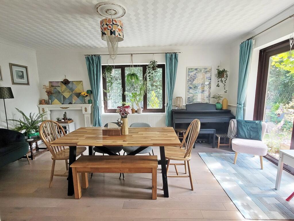 George Thomas Close, Porthcawl, CF36 - View 4