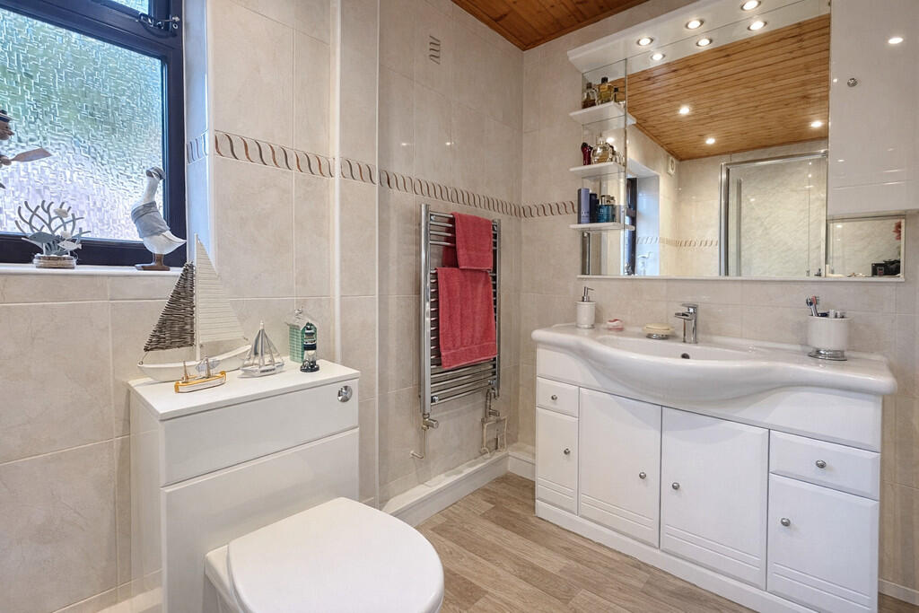 Additional image 10 of Penny Hill Drive, Clayton, Bradford