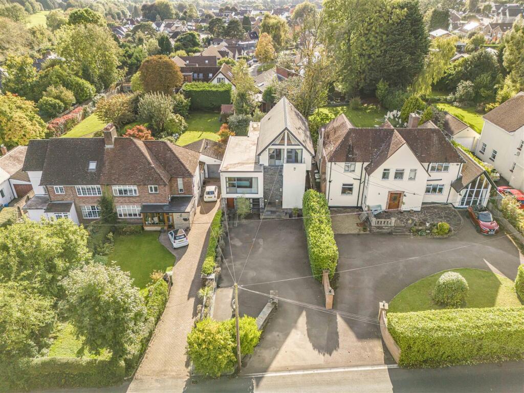 Main image of property: Rhiwbina Hill, Cardiff