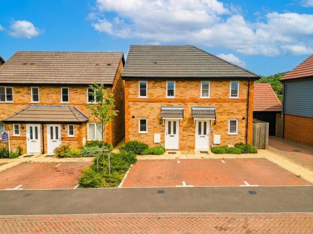 Main image of property: Brimstone Road, Chinnor, OX39