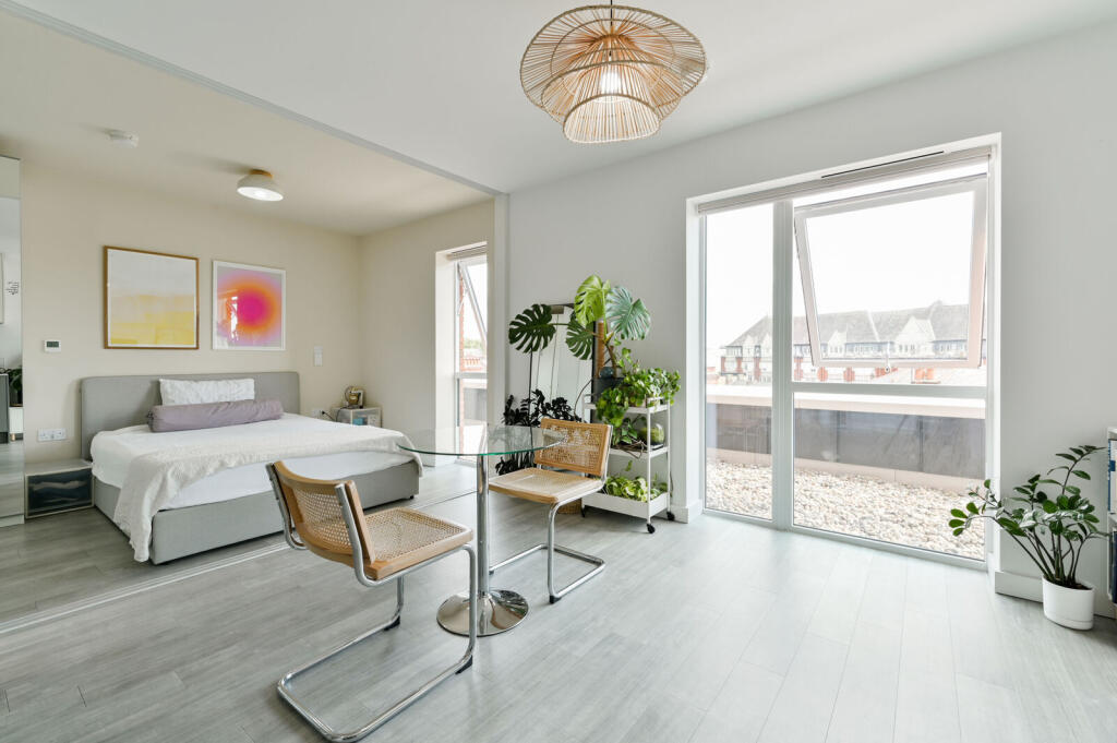 Apartment in London - View 3
