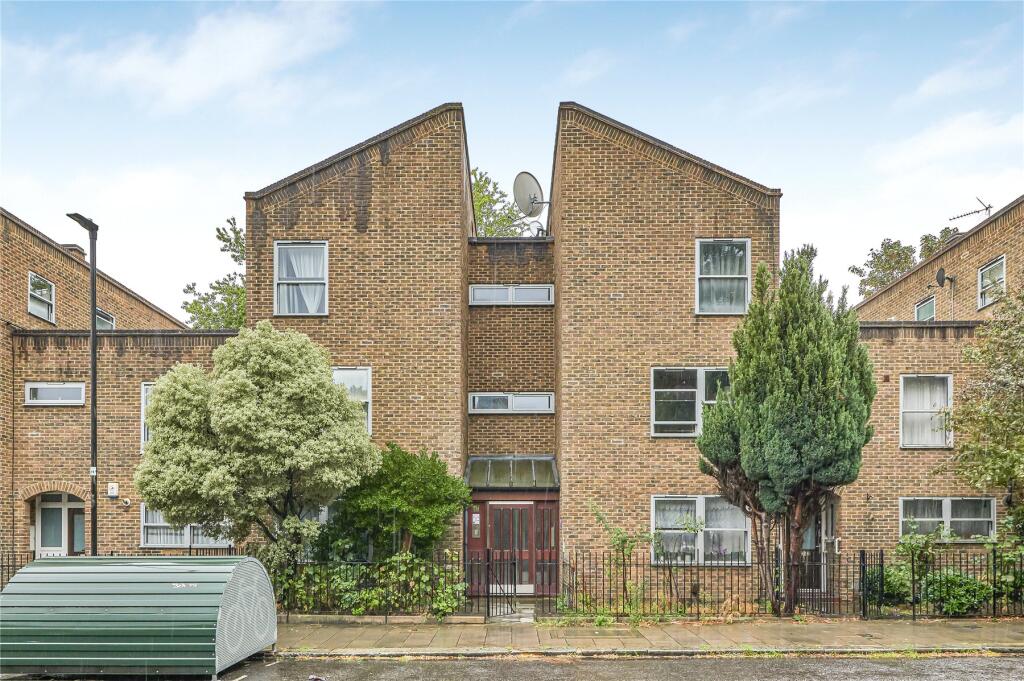 Main image of property: Thorne Road, London, SW8