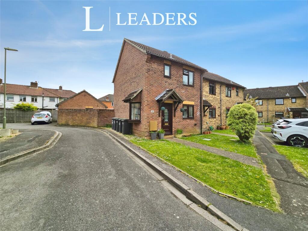 Lapthorn Close, Gosport photo 4