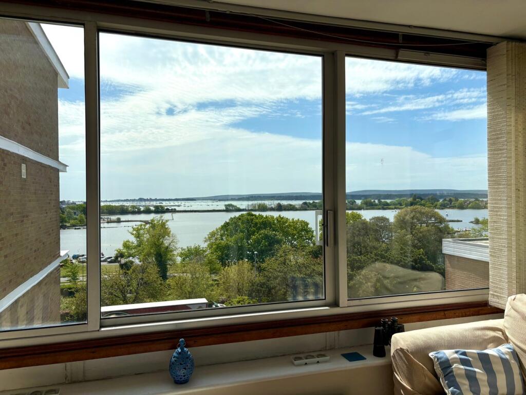 Apartment in Poole - View 4
