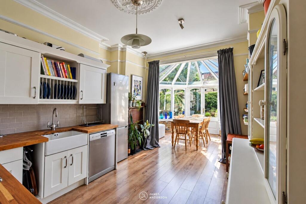 Grosvenor Gardens, East Sheen, SW14 photo 4