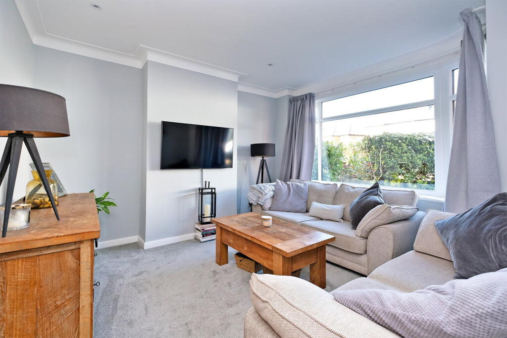 Stainburn Gardens, Moortown, Leeds, LS17 6PT photo 3