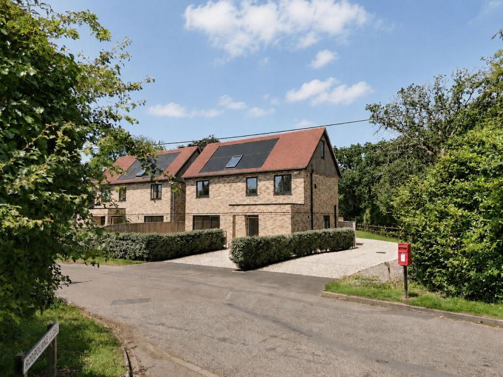 Main image of property: Farmers Walk, Everton, LYMINGTON, SO41