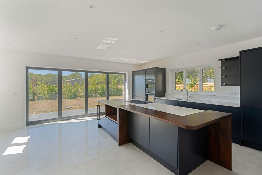 House in Ashford, Moat Farm, High Halden - View 4